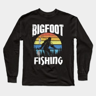 Bigfoot fishing Long Sleeve T-Shirt